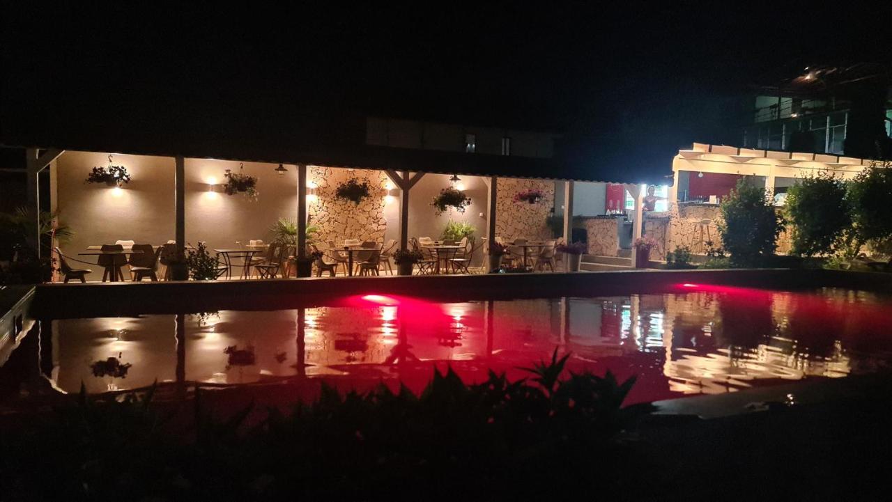 Hotel Casa Wanted Orşova Extérieur photo